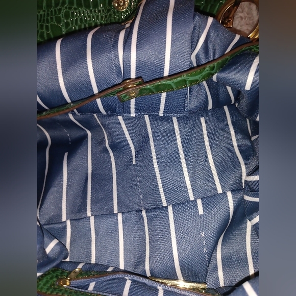 NWOT Steve Madden Leather Green Croc! - Picture 6 of 7